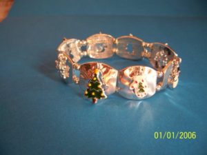 Bracelets-$7-2-300x225 Bracelets-$7-2